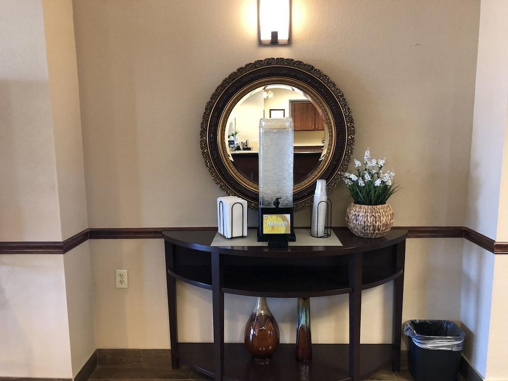 Comfort Brownwood Inn Early