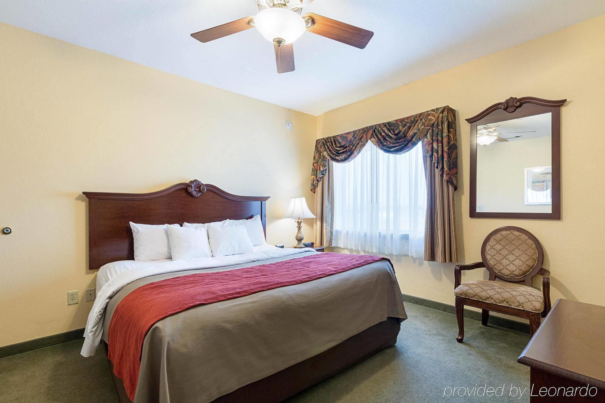 Comfort Brownwood Inn 3*