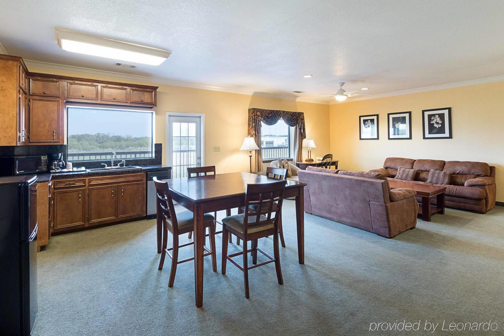 Comfort Brownwood Inn